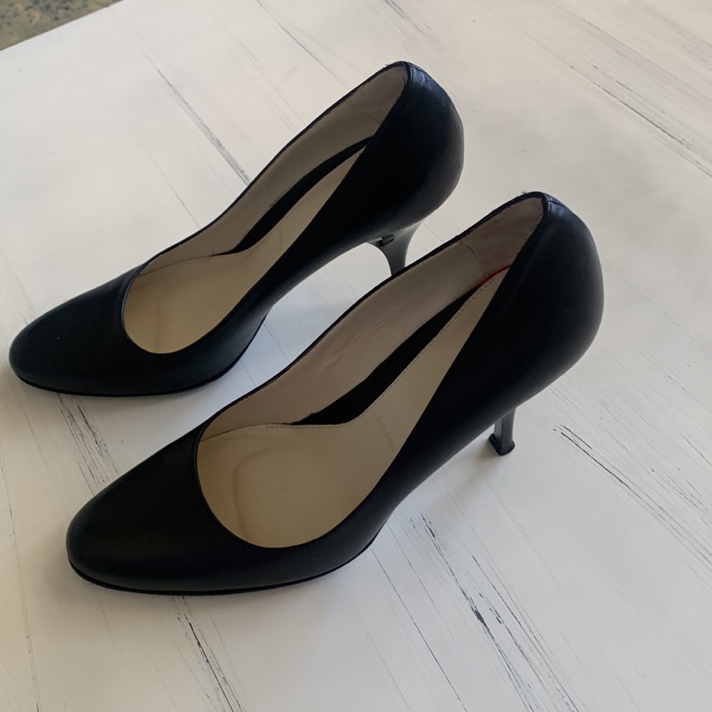Amalfi black heels size 8.5 made in Italy